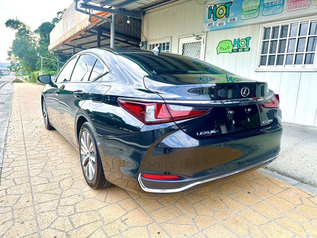 LEXUS凌志 ES200  第2張相片