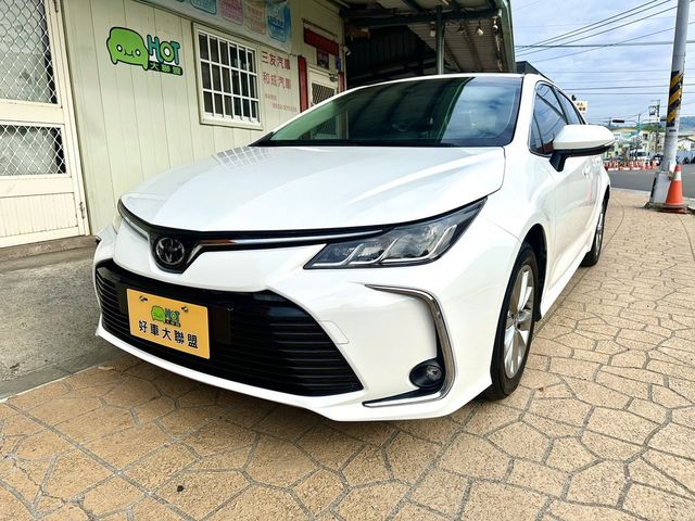 TOYOTA豐田 ALTIS  第1張相片