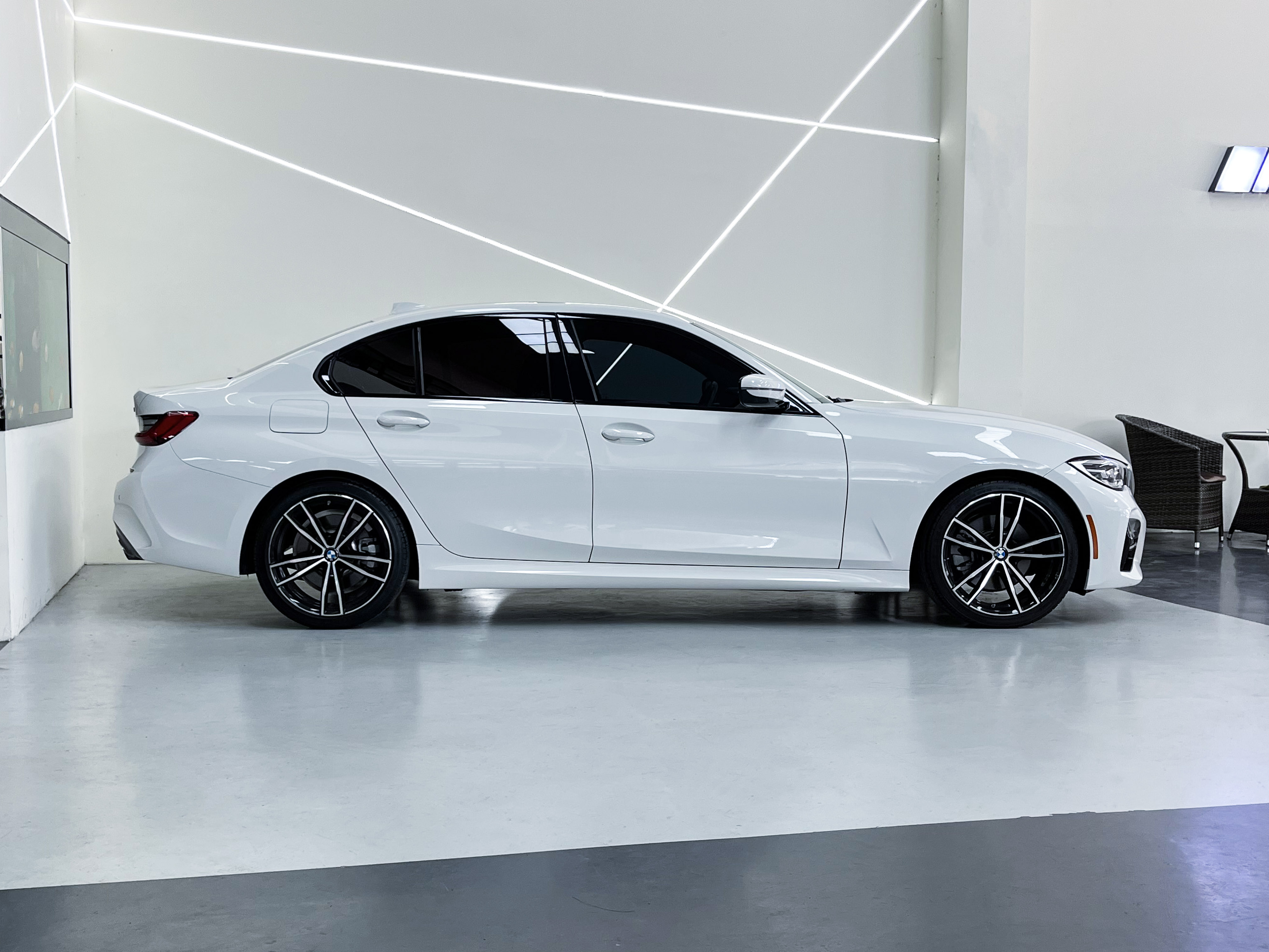 豐駿樹林北大國際店-BMW 330i.M-Sport套件.免鑰匙.大天窗#8311  第3張相片