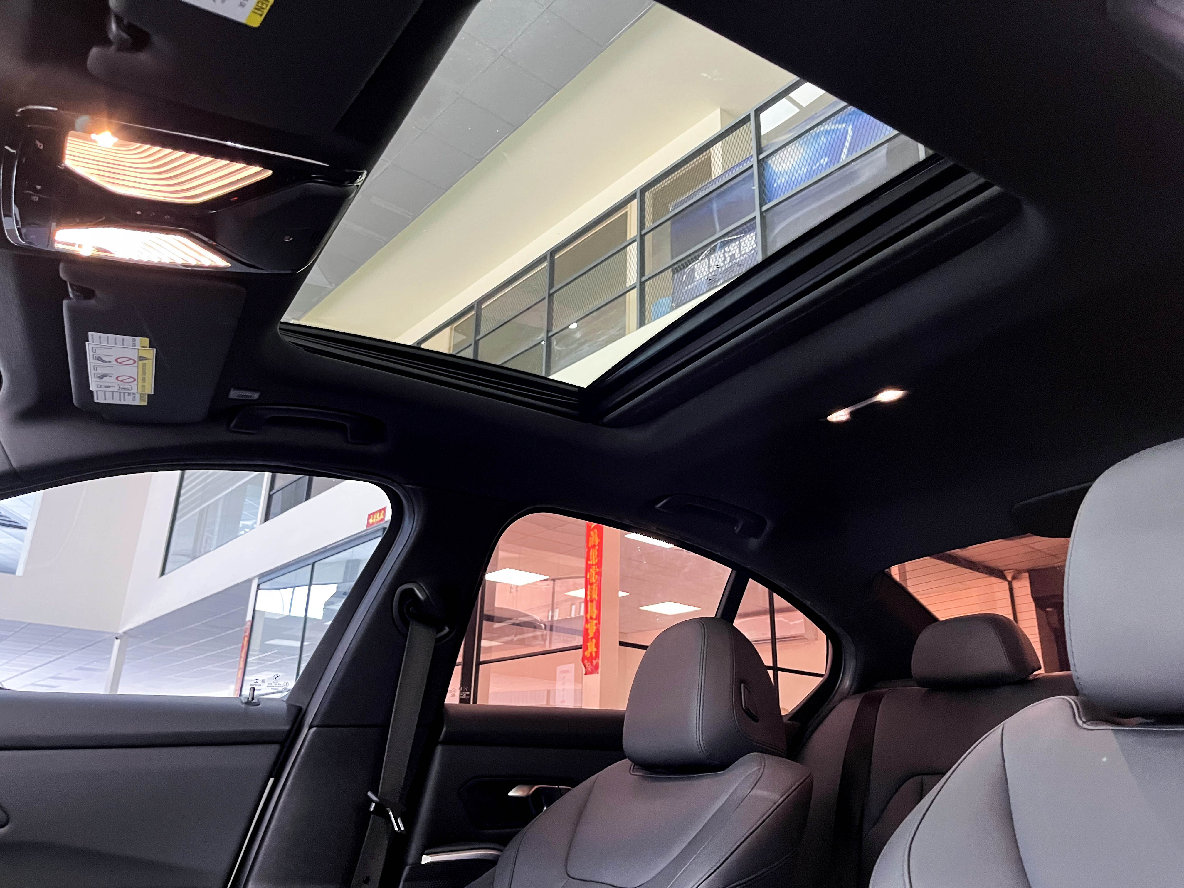 豐駿樹林北大國際店-BMW 330i.M-Sport套件.免鑰匙.大天窗#8311  第8張相片