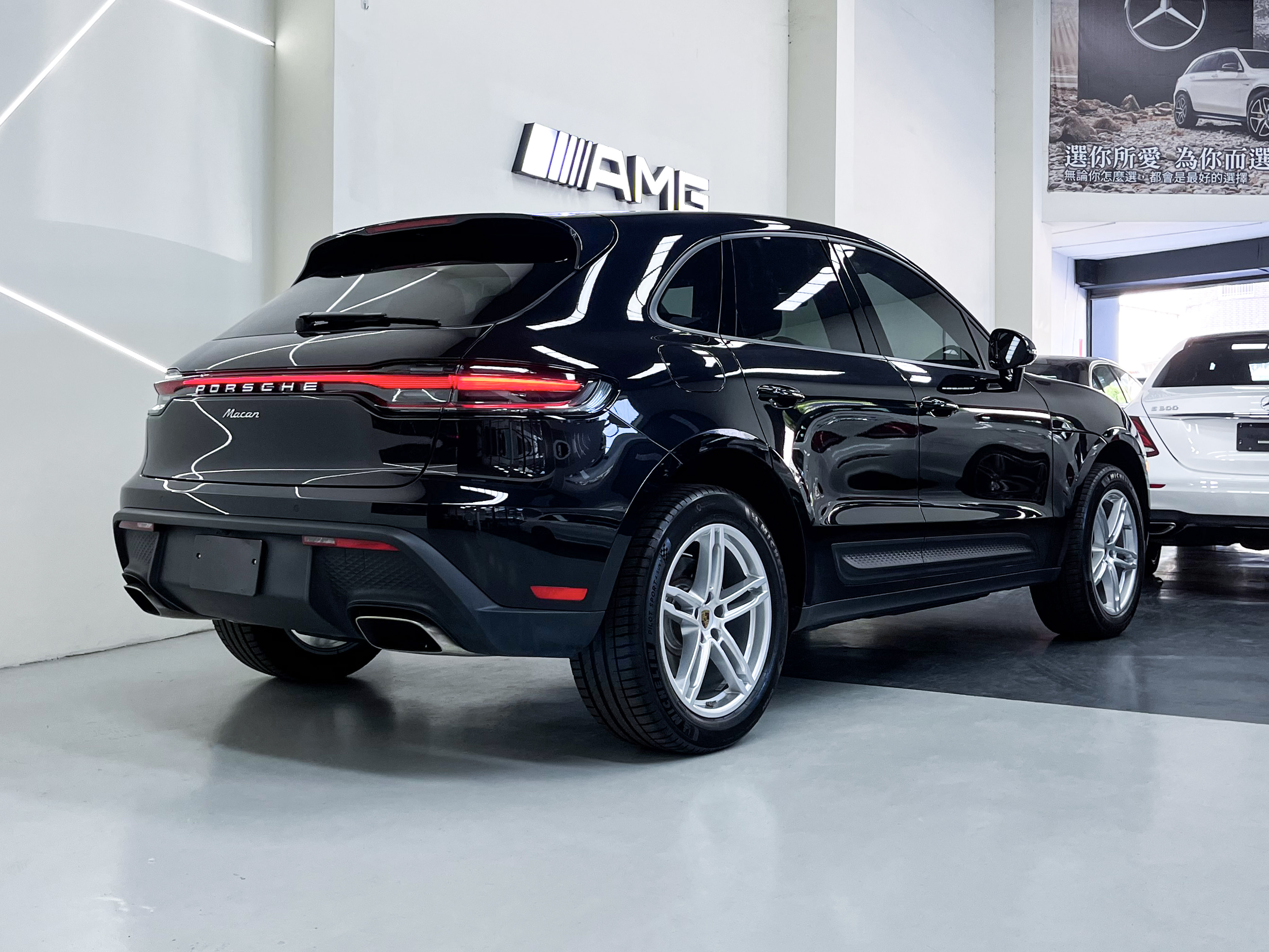 豐駿樹林北大國際店-Macan 墨玉黑.動態頭燈.BOSE.車道維持.全景天窗#2565  第4張相片
