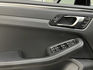 豐駿樹林北大國際店-Macan 墨玉黑.動態頭燈.BOSE.車道維持.全景天窗#2565  第16張縮圖