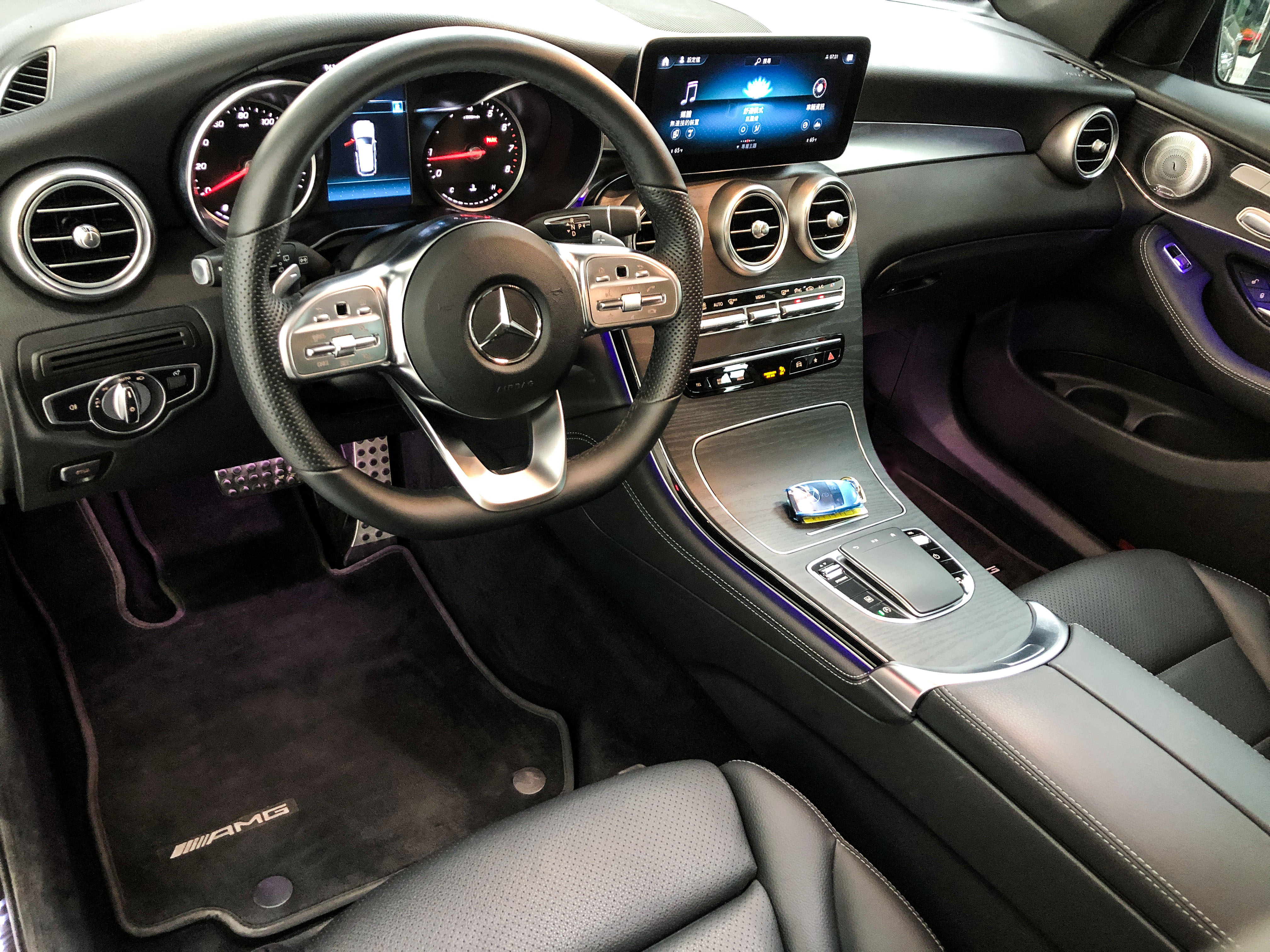豐駿樹林北大國際店-AMG GLC300 4MATIC.夜色.LED頭燈.車色選配.3089  第6張相片