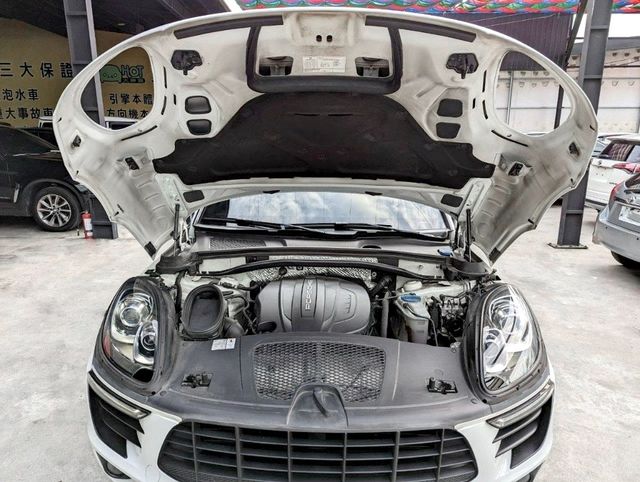 PORSCHE保時捷 MACAN  第6張相片