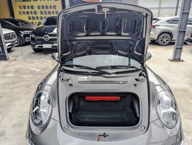 PORSCHE保時捷 911  第7張相片