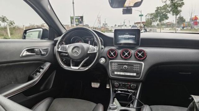 M-BENZ賓士 A250  第5張相片