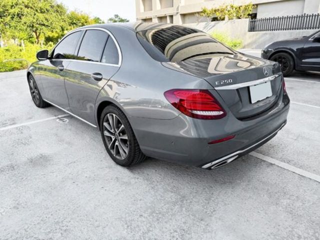 M-BENZ賓士 E250  第4張相片