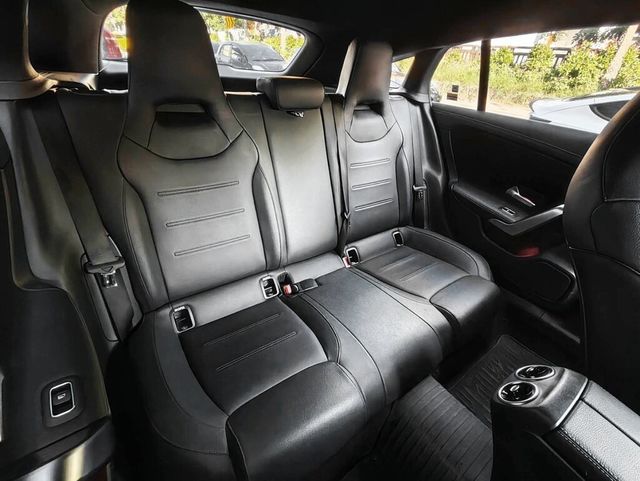 M-BENZ賓士 CLA200 SHOOTING BRAKE  第14張相片