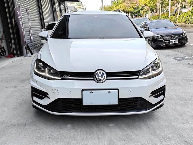 VOLKSWAGEN福斯 GOLF VARIANT  第3張相片