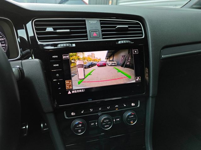 VOLKSWAGEN福斯 GOLF VARIANT  第10張相片