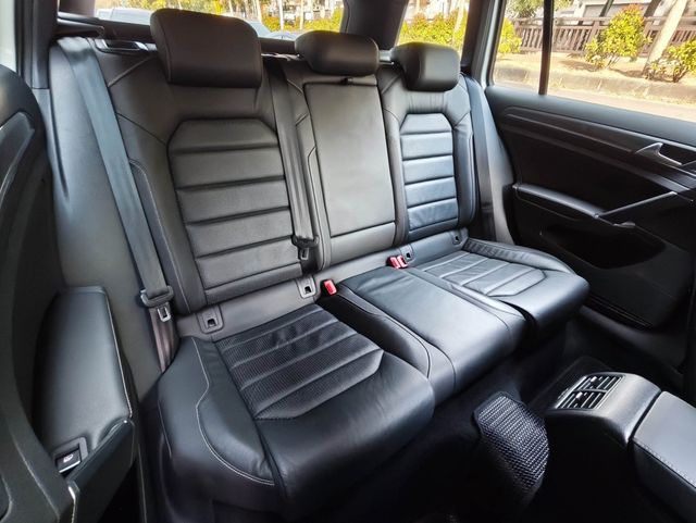 VOLKSWAGEN福斯 GOLF VARIANT  第11張相片