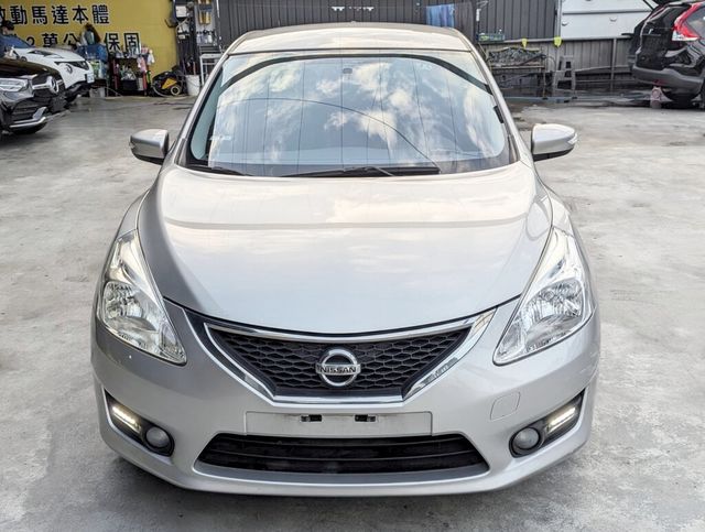 NISSAN日產 TIIDA  第3張相片