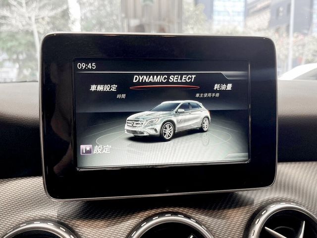 M-BENZ賓士 GLA180  第12張相片