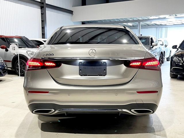 M-BENZ賓士 E200  第4張相片