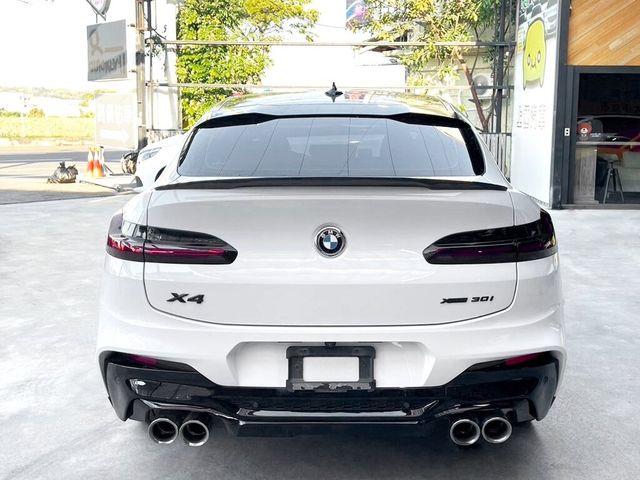 BMW寶馬 X4 XDRIVE30I  第4張相片
