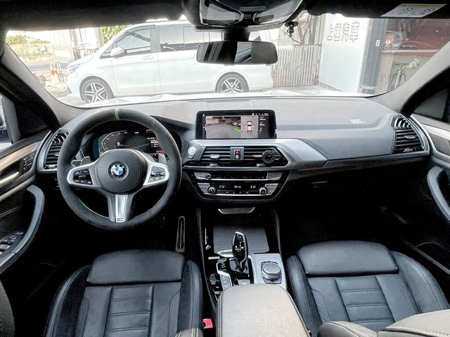 BMW寶馬 X4 XDRIVE30I  第5張相片