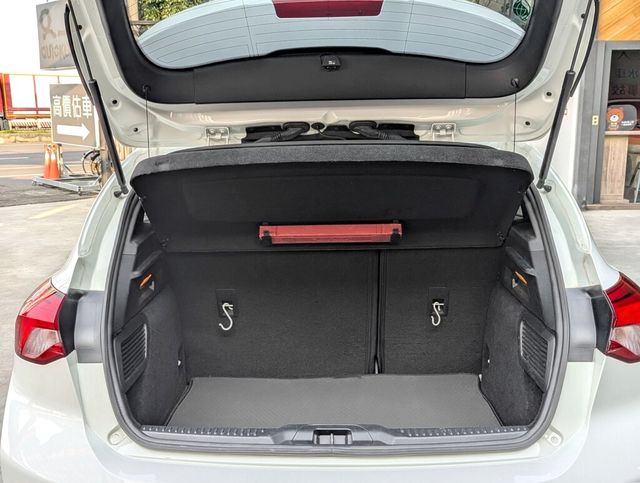 FORD福特 FOCUS ST  第7張相片