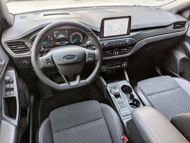 FORD福特 FOCUS ST  第13張相片