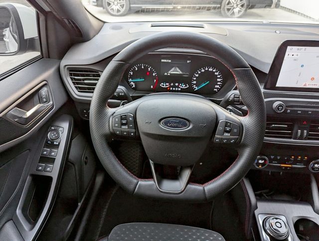 FORD福特 FOCUS ST  第14張相片