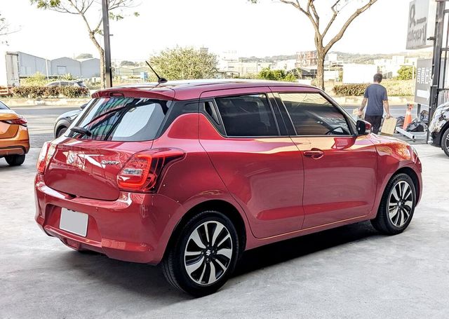 SUZUKI鈴木 SWIFT  第2張相片