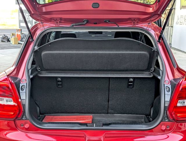 SUZUKI鈴木 SWIFT  第7張相片