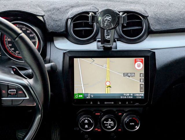 SUZUKI鈴木 SWIFT  第12張相片