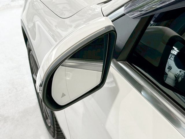 M-BENZ賓士 GLC250  第8張相片