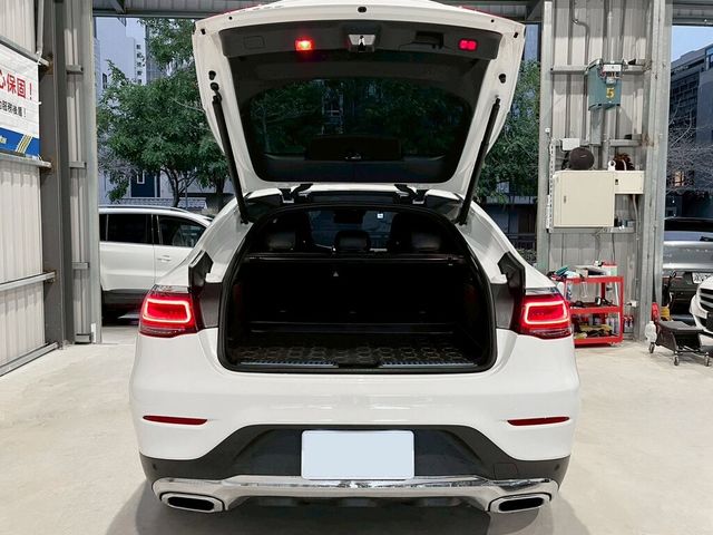 M-BENZ賓士 GLC200  第7張相片
