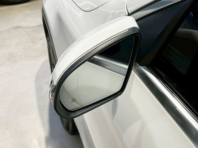 M-BENZ賓士 GLC200  第8張相片