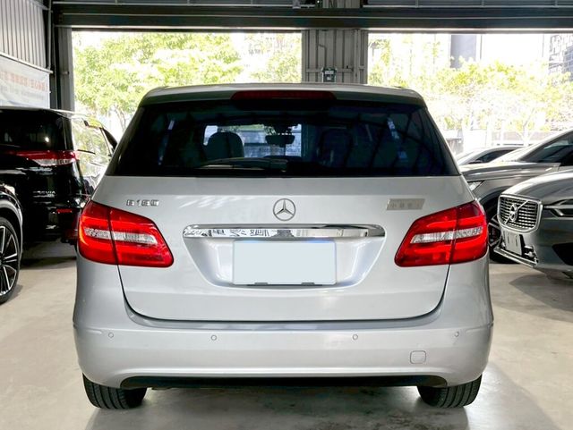M-BENZ賓士 B180  第4張相片