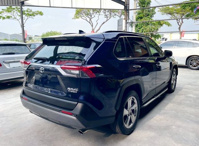 TOYOTA豐田 RAV4  第2張相片