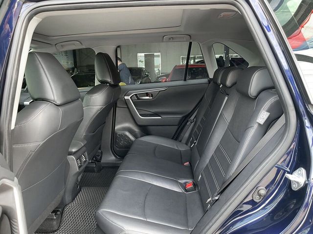 TOYOTA豐田 RAV4  第16張相片