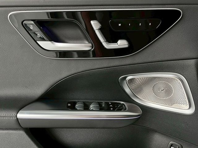 M-BENZ賓士 C300  第11張相片