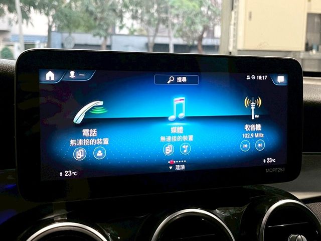 M-BENZ賓士 GLC200  第15張相片