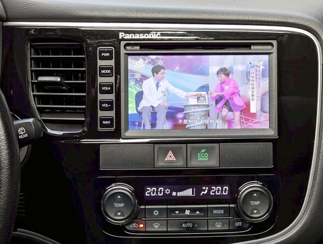 MITSUBISHI三菱 OUTLANDER  第15張相片