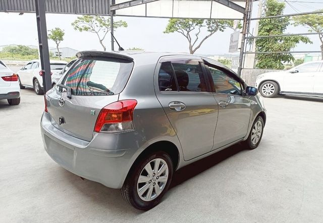 TOYOTA豐田 YARIS  第2張相片