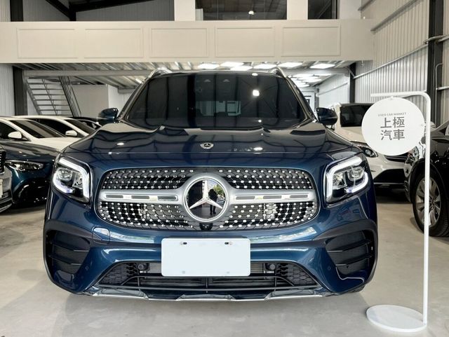 M-BENZ賓士 GLB200  第3張相片