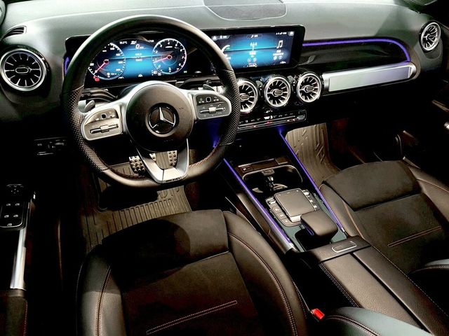 M-BENZ賓士 GLB200  第5張相片