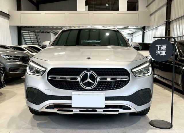 M-BENZ賓士 GLA200  第3張相片