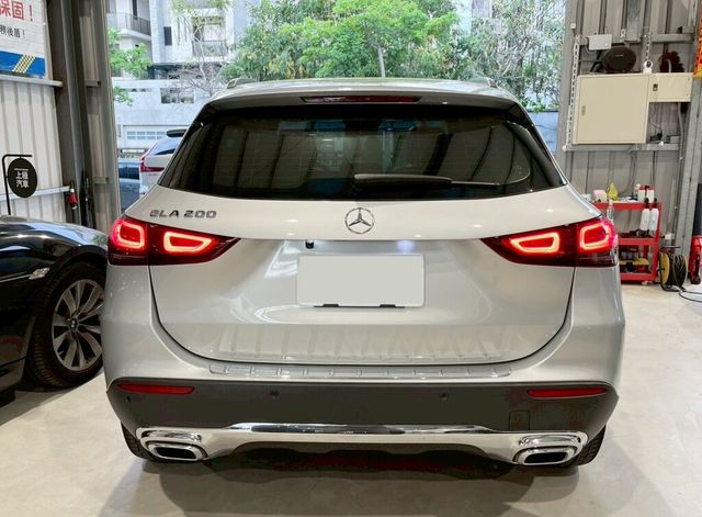 M-BENZ賓士 GLA200  第4張相片