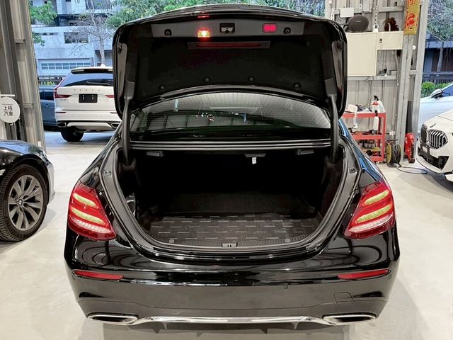 M-BENZ賓士 E250  第7張相片