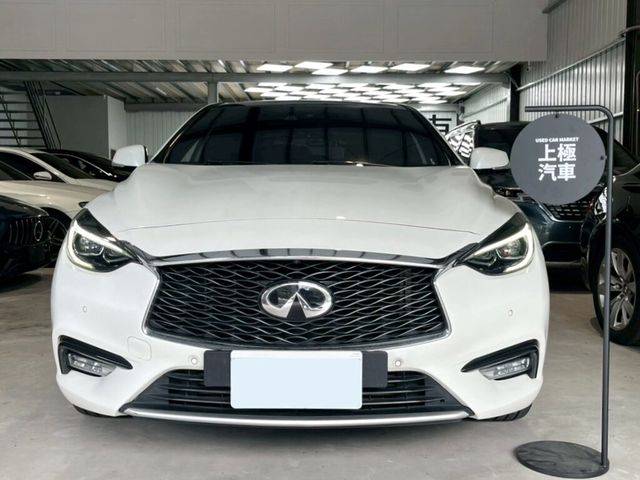 INFINITI無限 Q30  第3張相片