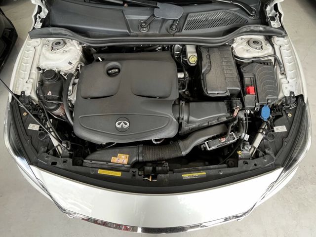 INFINITI無限 Q30  第6張相片