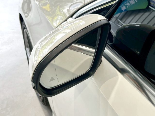 M-BENZ賓士 A180  第8張相片
