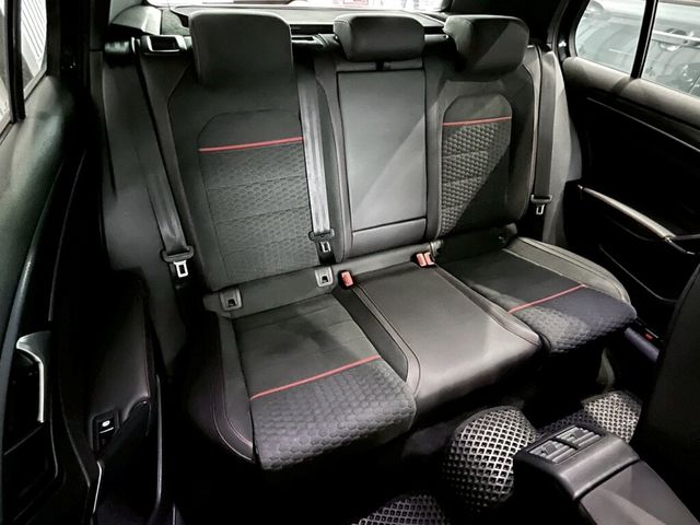 VOLKSWAGEN福斯 GOLF GTI  第18張相片