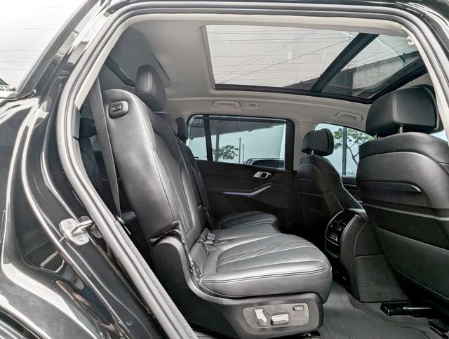 BMW寶馬 X7 XDRIVE40I  第17張相片