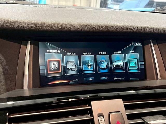 BMW寶馬 X3  第13張相片