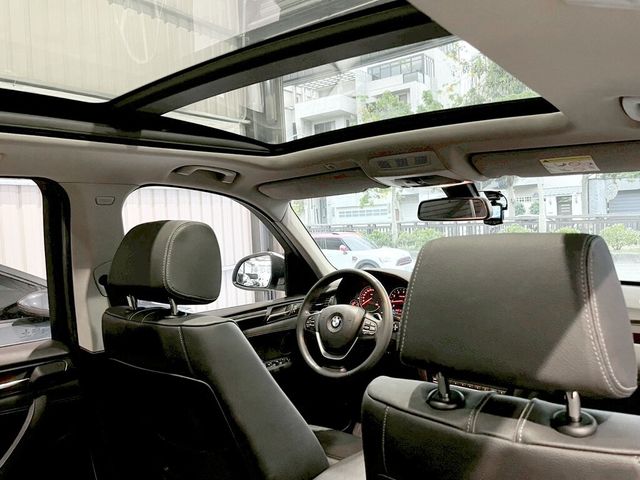 BMW寶馬 X3  第17張相片