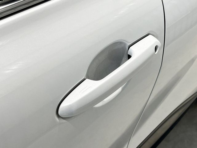 TOYOTA豐田 CROWN  第8張相片