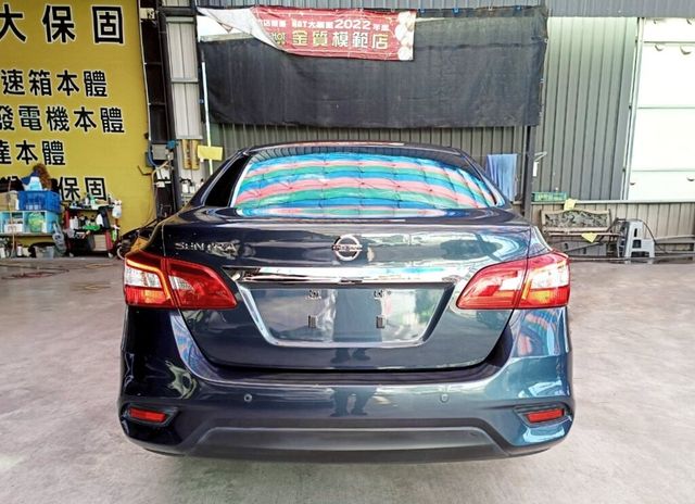 NISSAN日產 SENTRA 180  第4張相片